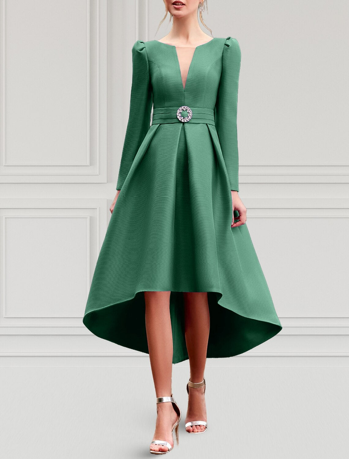 Abiti da cocktail a trapezio, eleganti, formali, da invitata a nozze, asimmetrici, maniche lunghe, gioiello, collo, cintura/fascia, taffetà con pieghe